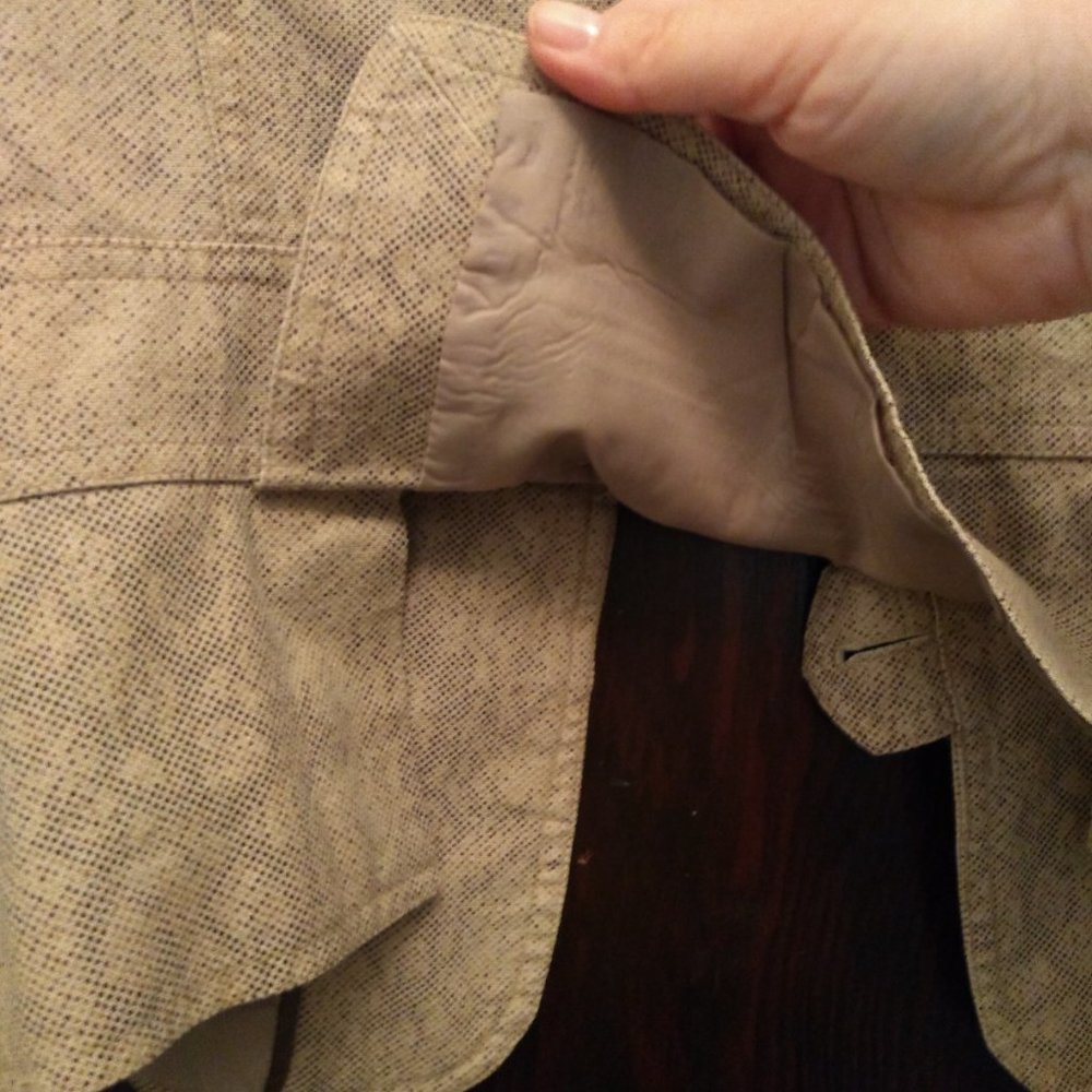 Safari Jacket. Neutral Color. Excellent Condition - Picture 11 of 16